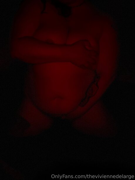 Theviviennedelarge pornstar exclusive picture