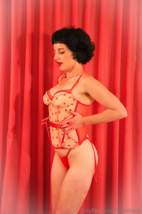 Janeblum model hd photo