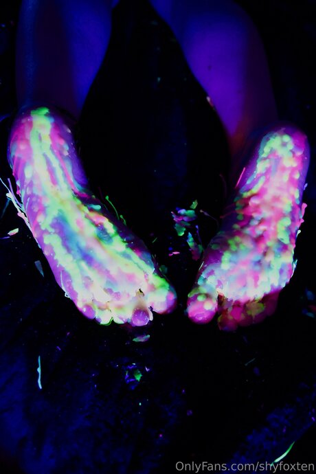 Shyfoxten naked actress pic