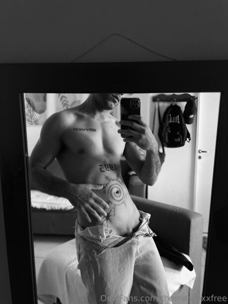 Thomascoxxfree hd actress pictures