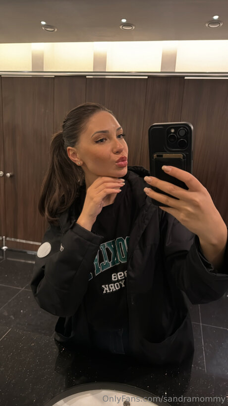 Sandramommy pornstar pretty gallery