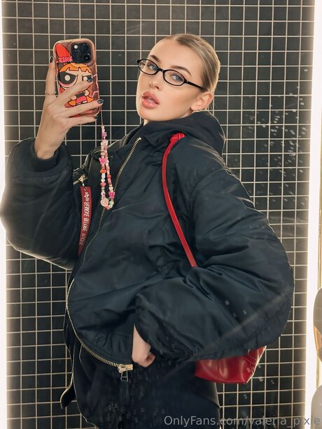 Valeria Pixie pornstar pretty photo