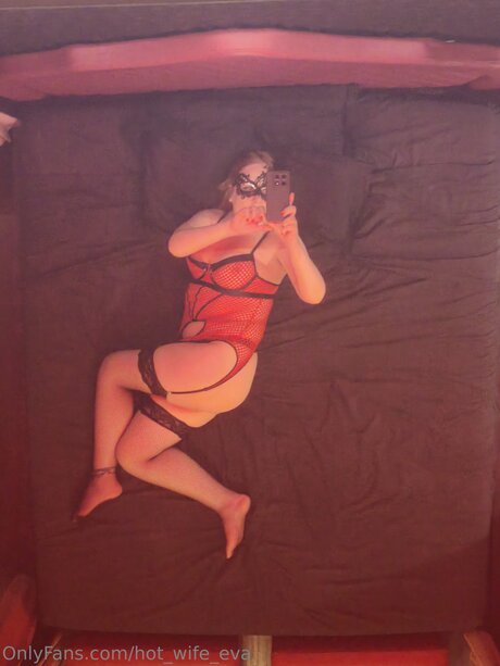 Hot Wife Eva model sex archive