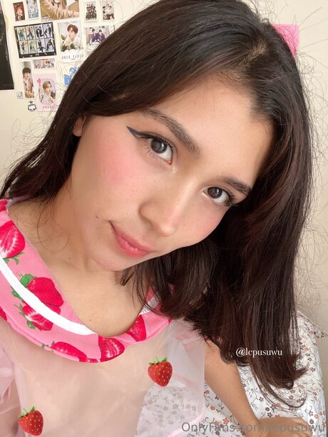 Lepusuwu free actress photos