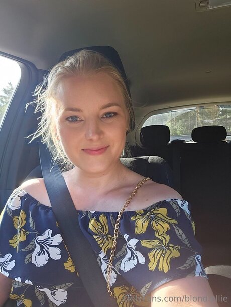 Blond Ellie nudes star images