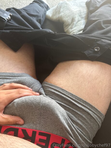 Chubbychef97 pornstar naked picture