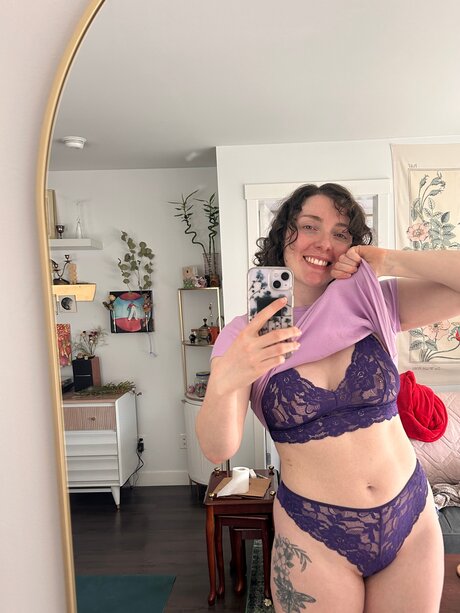 Naturallybianca pretty actress pics