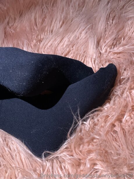 Goddessbunnybunion30 pretty model pic