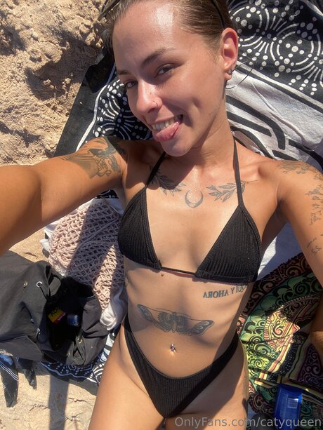 cum on glasses onlyfans sexy naked photo