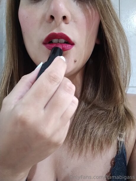 Fiamabigass pretty actress photos