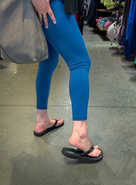 Lilmsdry pornstar exclusive photos