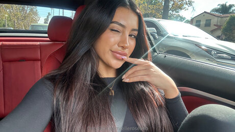 Elleluna free actress gallery