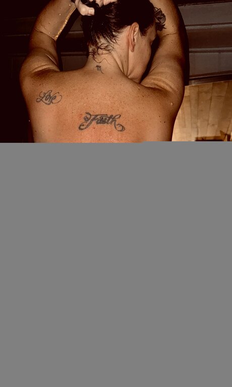 Kristalkrush pornstar naked picture