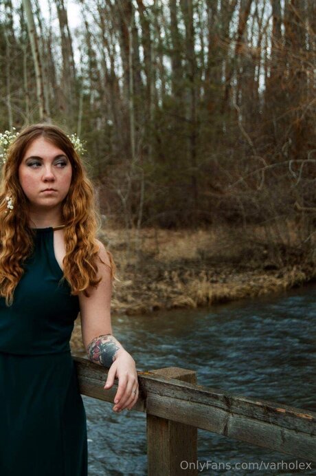 Varholex hot actress pic