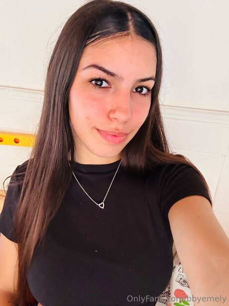 Bbyemely sexy pornstar picture