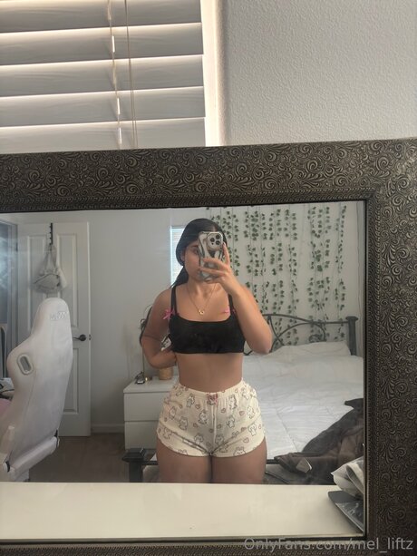 Mel Koneko perfect actress pics