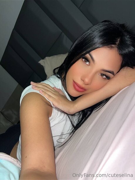 Cuteselina pornstar perfect pictures