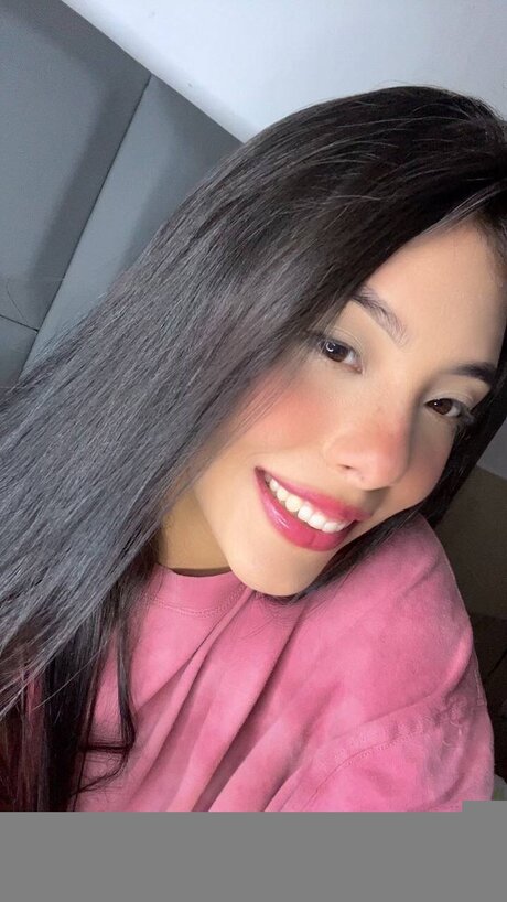 Cuteselina star sexy photo