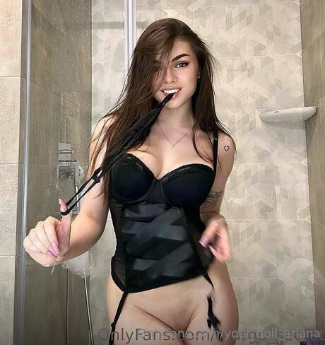 Your Doll Ariana porn star galleries