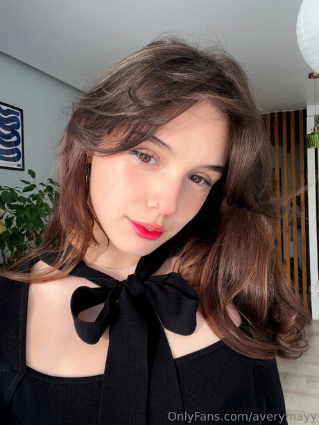 Averymayy nice actress photo