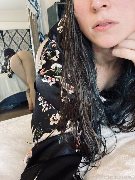 Arctic Peach00 nudes model gallery