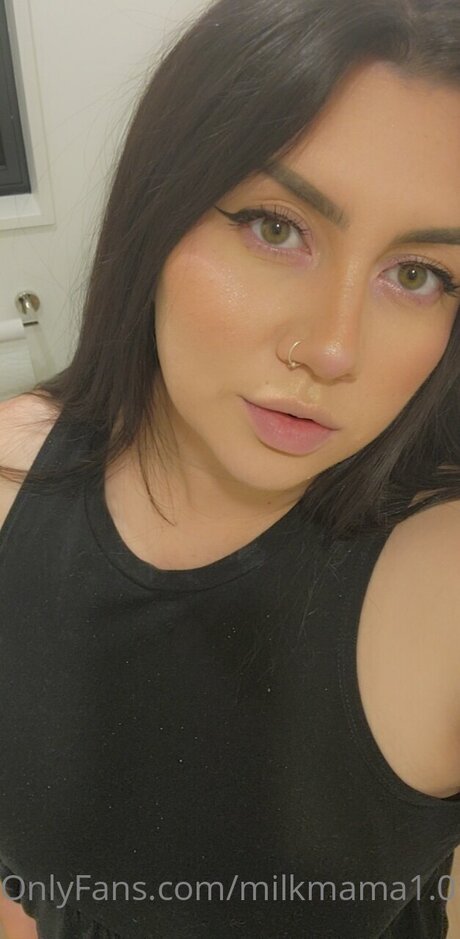 Milkmama1 0 model nice photo