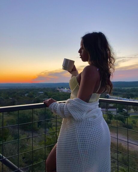 Twrecks11 exclusive actress image