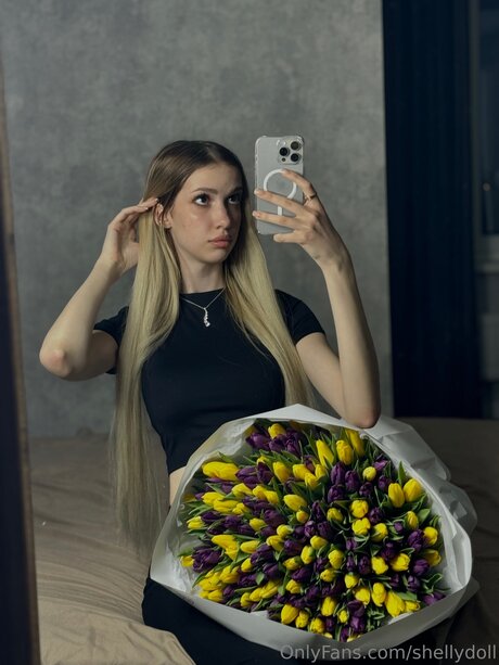 Shellydoll model nice photos