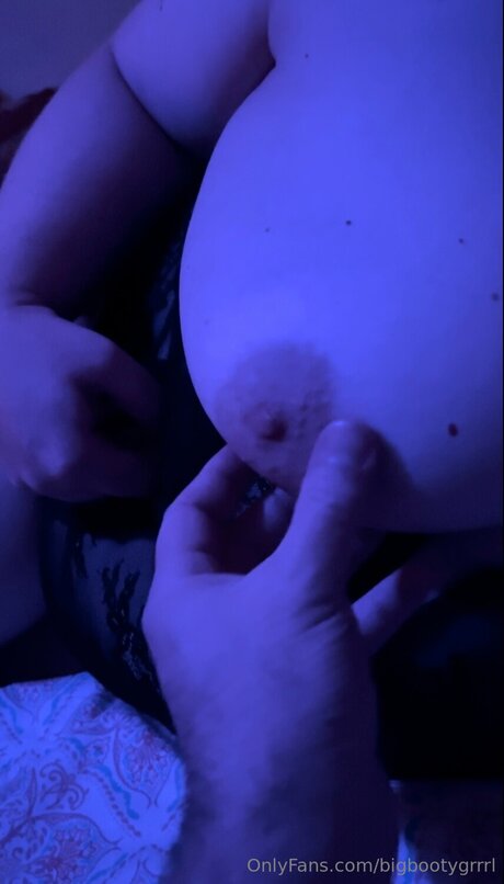 Bigbootygrrrl free pornstar photo