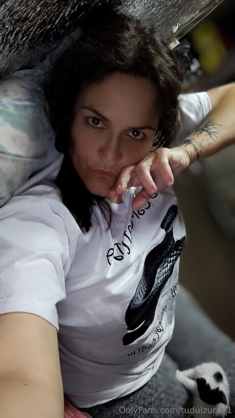 Tudulzura71 porn model img