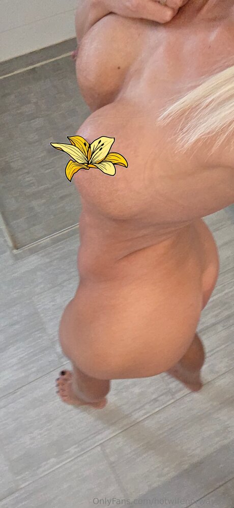 Hotwifenorwayfree top star pic