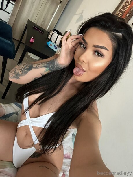 Beccabradleyy star naked img