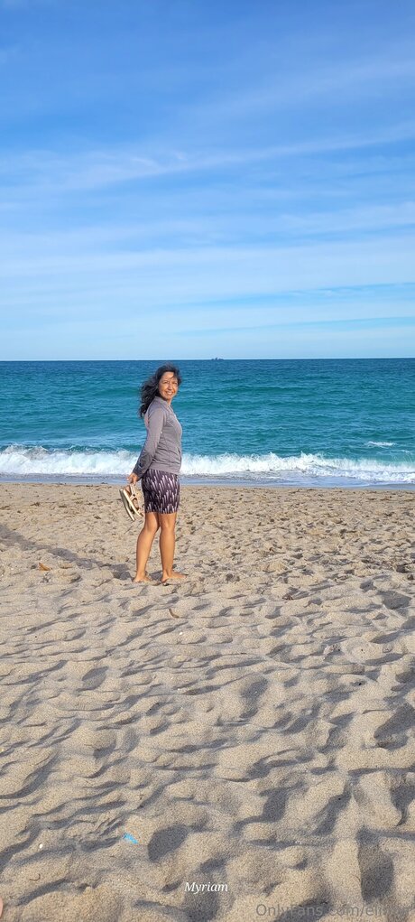 Elimyr perfect pornstar gallery