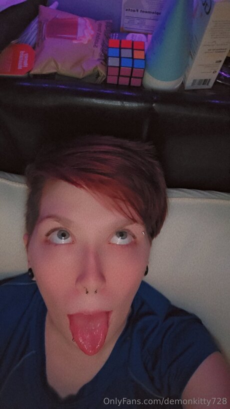 Demonkitty728 pornstar naked gallery