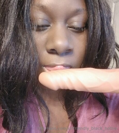 Unfriendly Black Hottie star exclusive pic