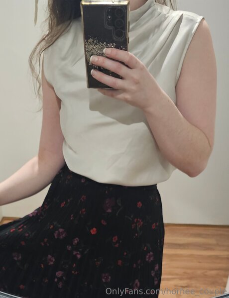 Hornee Couple adult model gallery