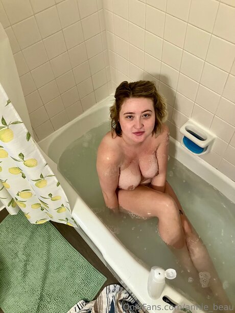 Annie Beau model nudes photo