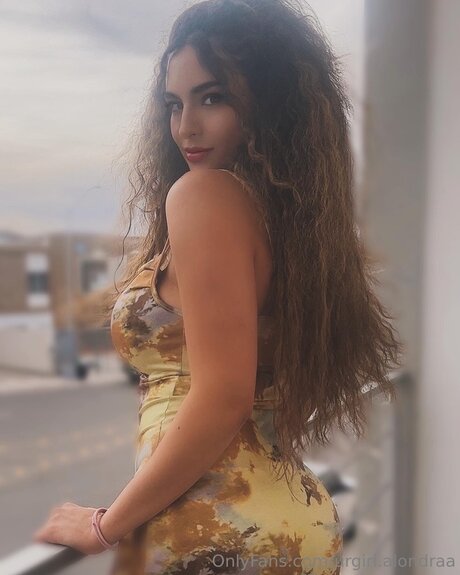 Urgirl Alondraa beautiful actress gallery