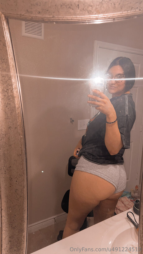 U491224510 porn actress pic