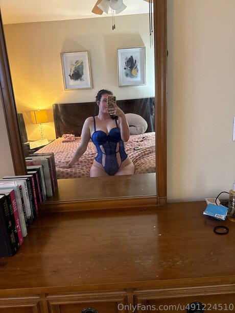 U491224510 pornstar sex img