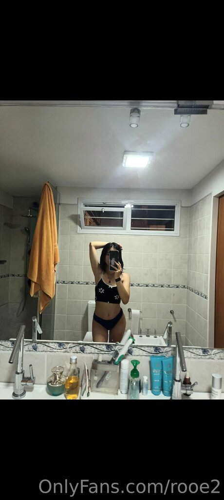 Rooe2 pornstar nudes img