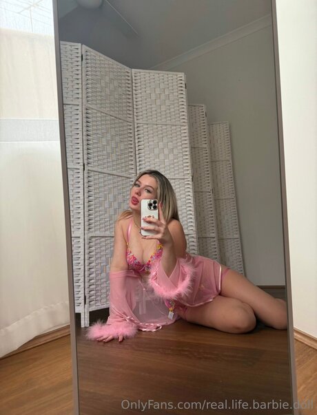 Real Life Barbiee pornstar nudes archive