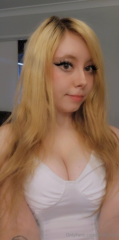 Jenki Free star xxx picture