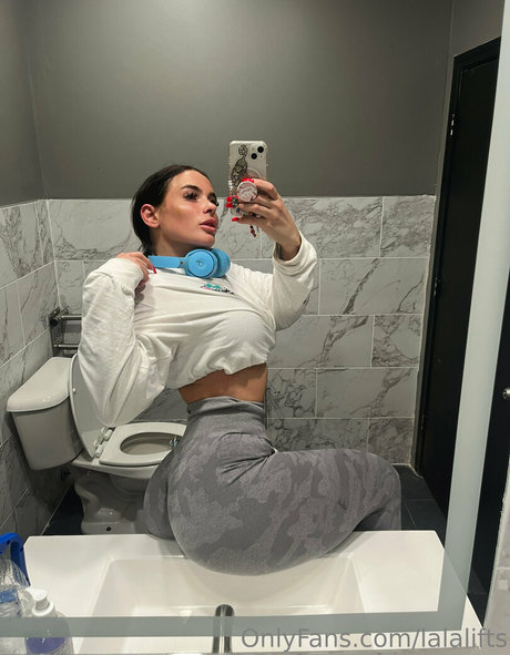 asian piercing onlyfans naked image