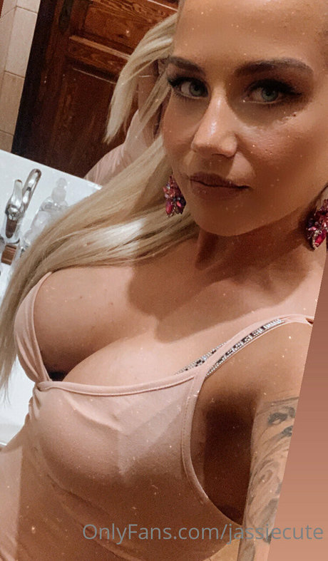 jassiecute adult model galleries