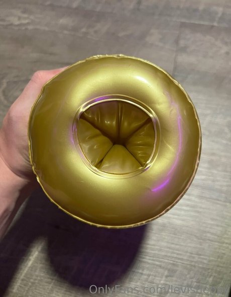 levisheppy erotic star image