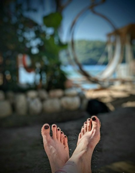 louroarfree model exclusive picture