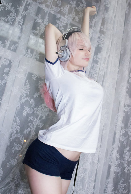 Smoettii nudes model pictures