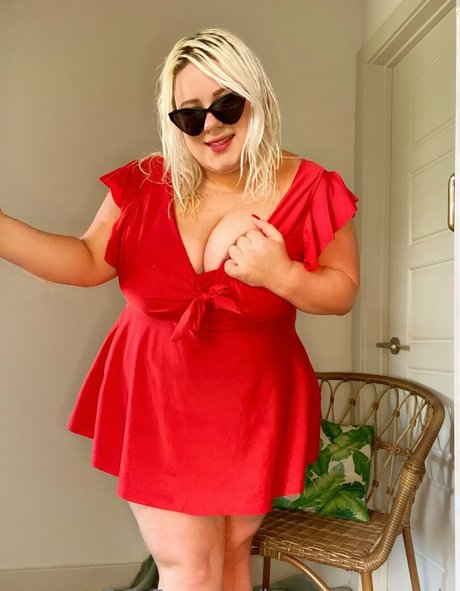 laceysummersvip model art img