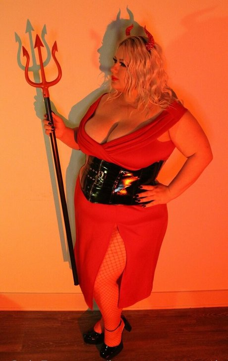 laceysummersvip nude actress pics